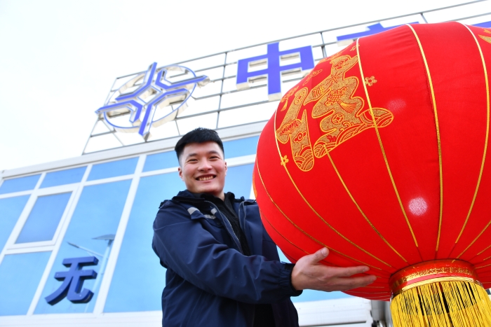 3、京雄高速SG6標(biāo)項(xiàng)目部掛燈籠