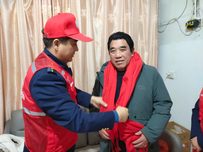 2024-2-6鄴城收費(fèi)站：開展“祝福進(jìn)社區(qū)” 新春志愿服務(wù)活動(dòng)，作者：張晶玉 (2)