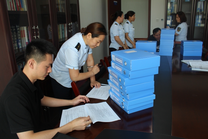 2024-6-14 調(diào)研督導(dǎo)石家莊東收費(fèi)站標(biāo)準(zhǔn)化規(guī)范化收費(fèi)站建設(shè)暨標(biāo)桿收費(fèi)站創(chuàng)建工作