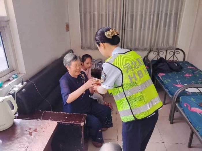 4ae0c4a5fe80bd59a966fd55a9c9438