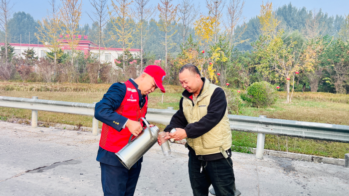 31BD8E16275A230A8EBDC59029A2E353