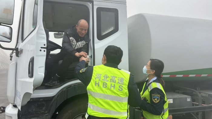 41f4a6a54f7c89838f249aaf76e9eee9