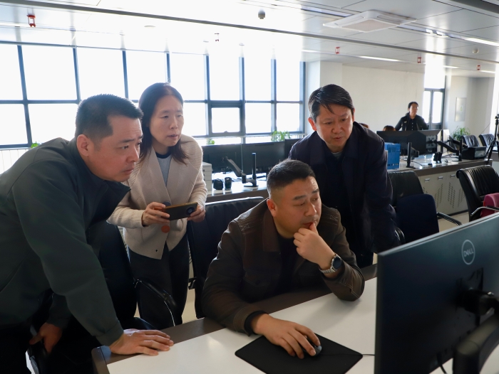 2025年4月2日，石安分公司云端巡查再發(fā)力（右一：黨委書記陳園明）