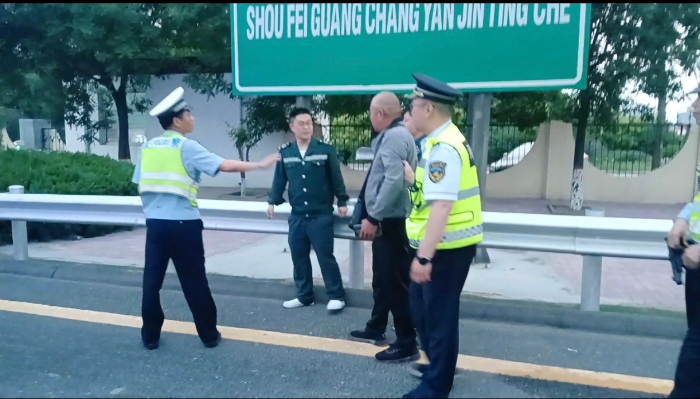 ee998cbe2b51feab751e48fa177dc93