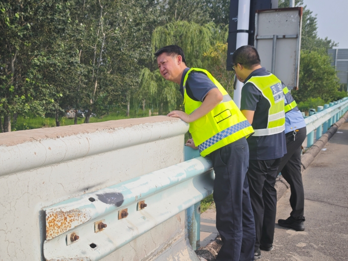 2025年7月22日，“地面步檢+空中掃描”：石安分公司全力抓好安全防汛