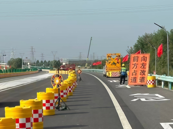 2025年9月7日，京港澳高速新增肥鄉(xiāng)西互通交通導(dǎo)改順利完成