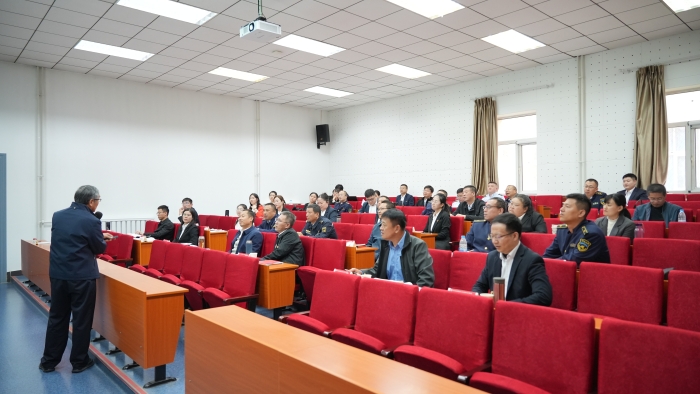 C:\Users\Administrator\Desktop\2025年度培訓\10月黨員干部燕郊培訓\報道圖片\9866c4b1cfde7879d43fe492ca5519ad