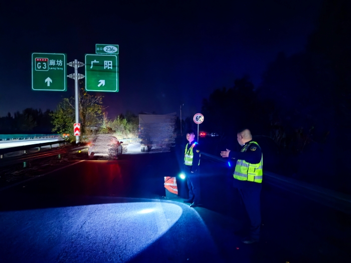 835cacc1b0381af7ef90987d36adc69e