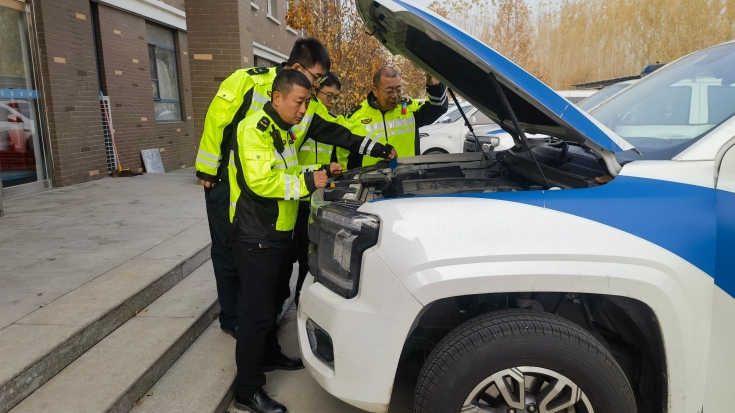 C:\Users\Administrator\Desktop\京哈北線分公司指揮調(diào)度中心黨支部：“黨建引領(lǐng)聚合力 車輛裝備大檢查”筑牢安全防線\333