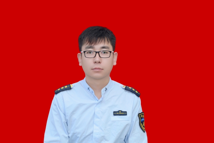 河?xùn)|收費(fèi)站S6-何曉龍