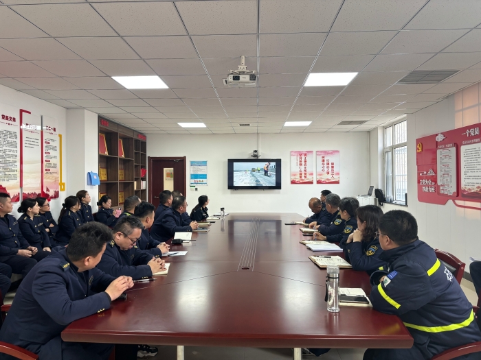 2026-2-10，河沙鎮(zhèn)收費(fèi)站開(kāi)展春節(jié)安全專(zhuān)項(xiàng)培訓(xùn) (2)