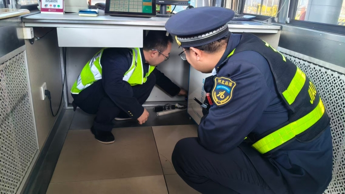 f:\Users\Administrator\Desktop\4.1\412ed9ff62a782f7b94c59472f1a96cd