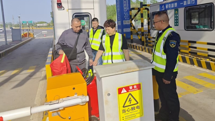 279d6c22c9dd7ba5550e59b9a260c3c3